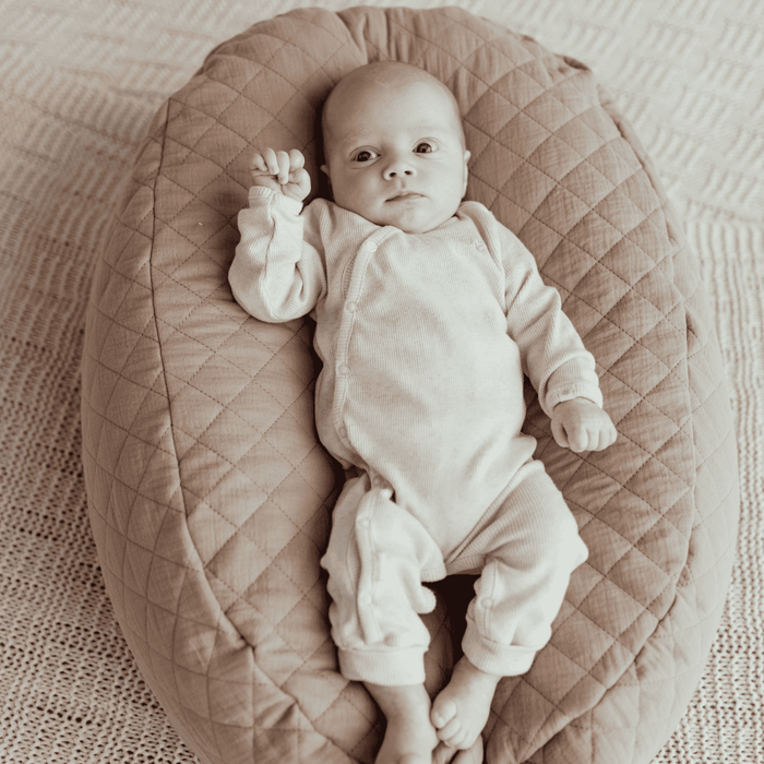 Relax cover for feeding pillow quilt | Taupe