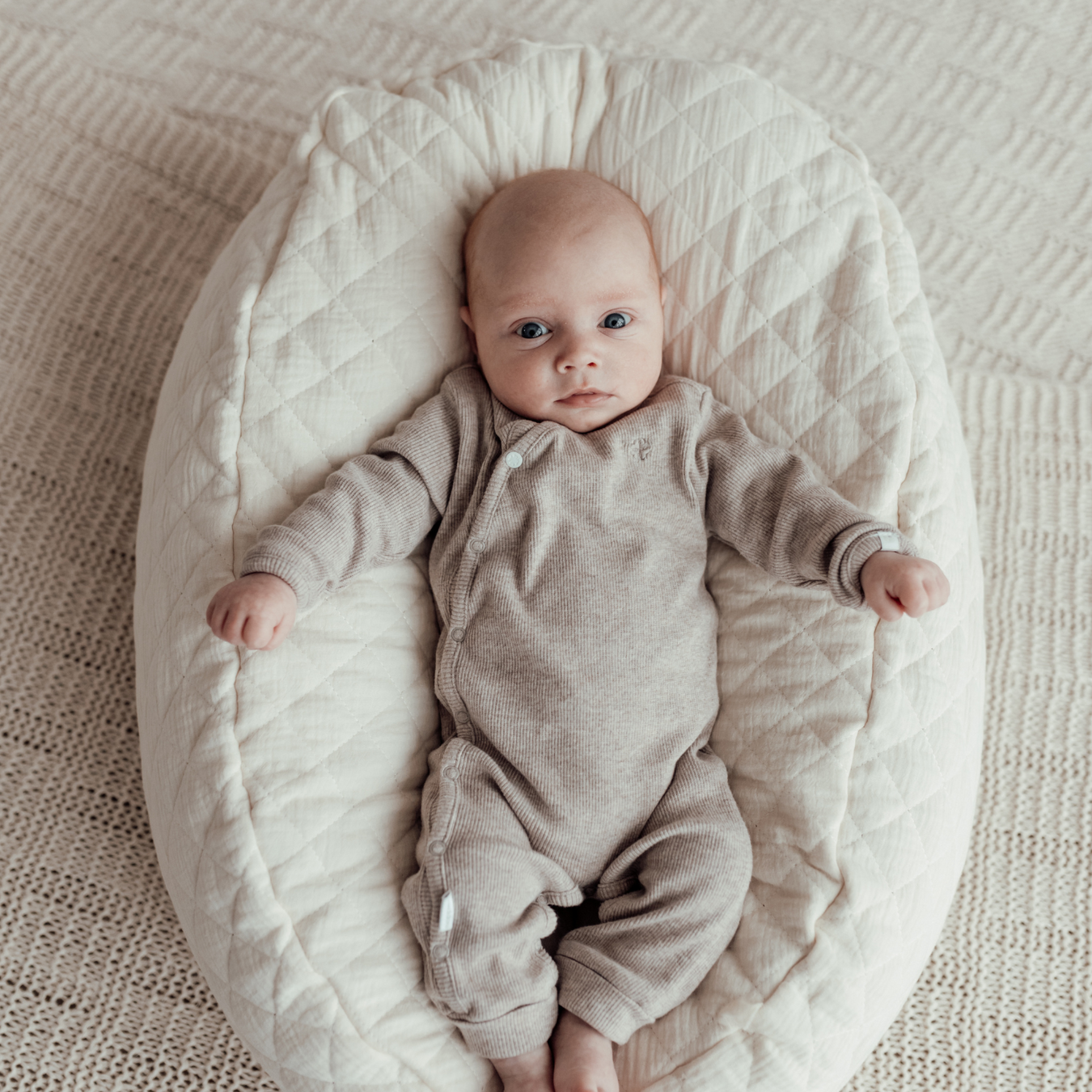 Relax cover for feeding pillow | Quilt