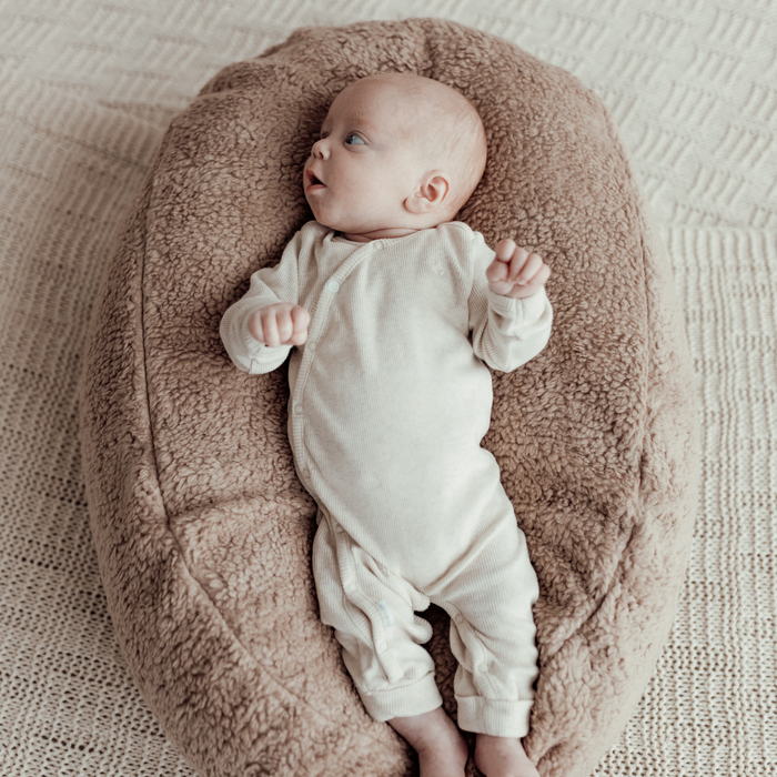 Relax hoes voor voedingskussen teddy | Taupe